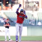 Ketel-Marte-abre-el-juego-con-jonron-13042026