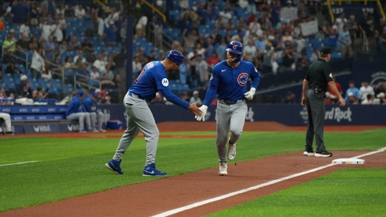 Nico-Hoerner-abre-el-juego-con-jonron-08042026