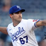 Seth-Lugo-lanza-siete-entradas-en-blanco-20042026