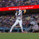 Shohei-Ohtani-se-embasa-con-sencillo-27042026