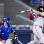 Wilyer-Abreu-impulsa-con-un-doble-27042026