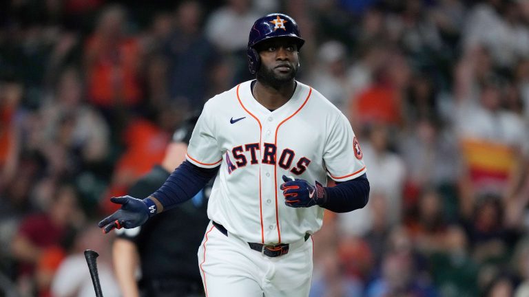 Yordan-Alvarez-suena-jonron-solitario-15042026