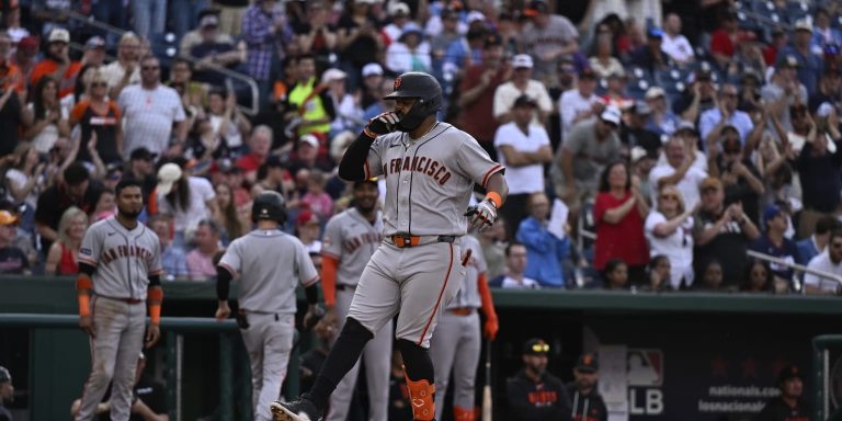 noticia-mlb-Bullpen-de-Gigantes-flaquea-pero-luego-sella-la-v