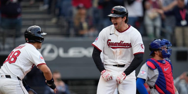 noticia-mlb-DeLauter-HR-3-CI-sigue-su-espectacular-inicio-d