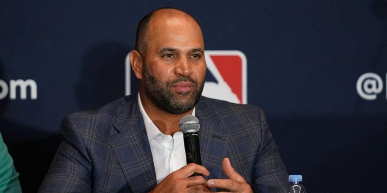 noticia-mlb-Estrellas-Orientales-nombran-a-Albert-Pujols-presi