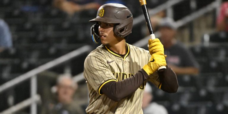 noticia-mlb-Ethan-Salas-lleva-tres-juegos-seguidos-con-HR-como