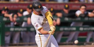 noticia-mlb-Griffin-debuto-con-doble-e-hizo-historia-de-multip