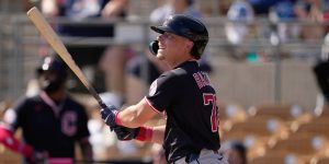 noticia-mlb-Guardianes-subiran-a-Bazzana-la-seleccion-Nro