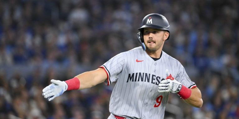 noticia-mlb-Jonrones-de-Lee-y-Larnach-coronan-ataque-letal-de-