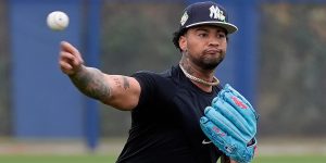 noticia-mlb-Luis-Gil-regresaria-a-la-rotacion-de-Yankees-para-