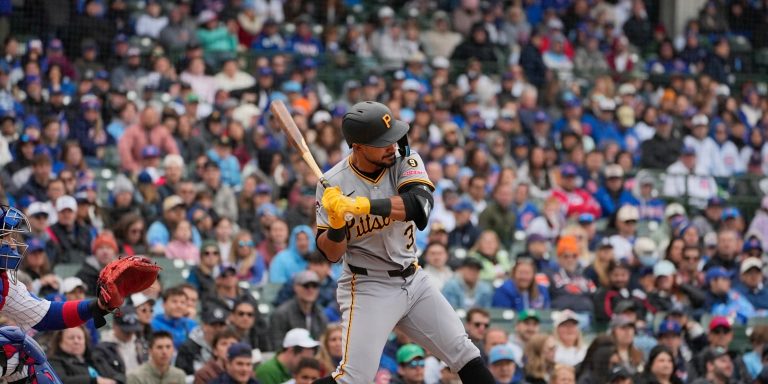 noticia-mlb-Piratas-aprovechan-error-de-Cachorros-en-extras-pa