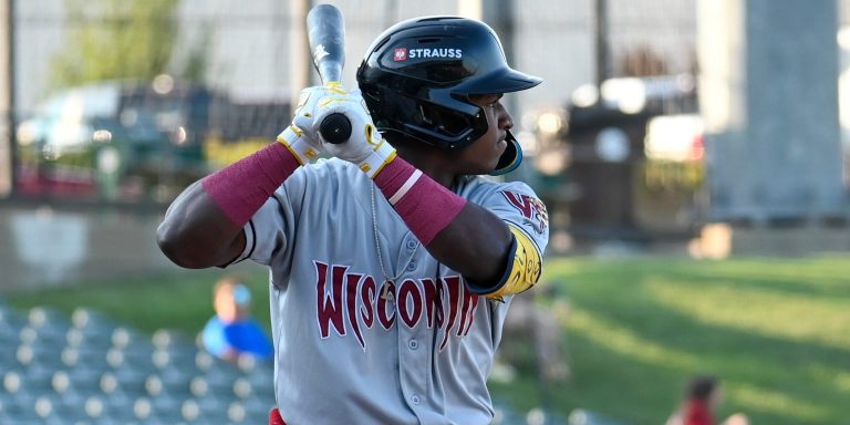 noticia-mlb-Prospecto-de-Cerveceros-Luis-Pena-esta-bien-tras