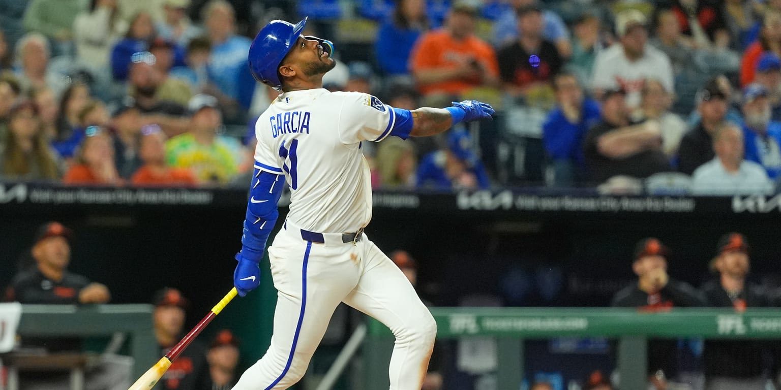 noticia-mlb-Reales-remontan-para-ganar-con-un-wild-pitch-de-or