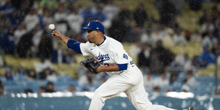 noticia-mlb-Roberts-ve-a-Diaz-como-dia-a-dia-mientras-el-cer