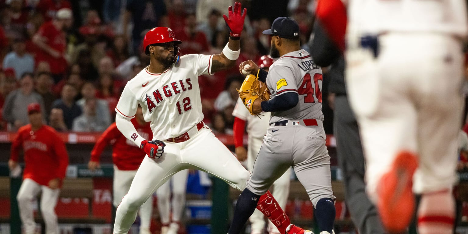 noticia-mlb-Se-encienden-los-animos-con-Soler-y-Lopez-intercam