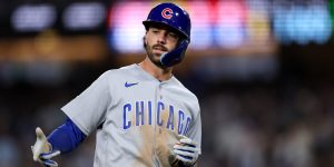 noticia-mlb-Swanson-decide-en-el-noveno-y-Cachorros-hilan-deci