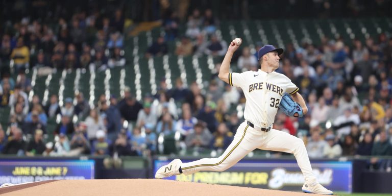 noticia-mlb-Yelich-Cerveceros-aprovecharon-errores-para-amarr