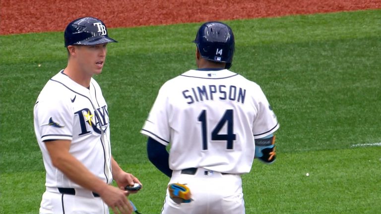 Chandler-Simpson-remolca-con-sencillo-en-el-4to-0