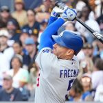 Freddie-Freeman-castiga-a-los-Padres-con-dos-jonro