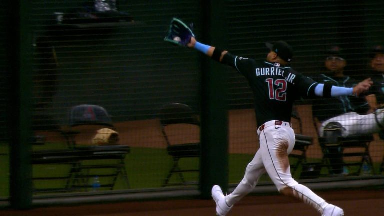 Gran-atrapada-de-Gurriel-Jr