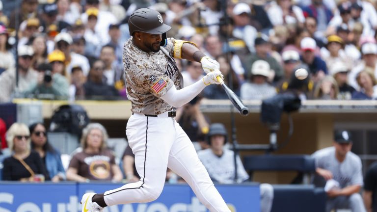 Miguel-Andujar-detona-HR-de-407-pies-03052026
