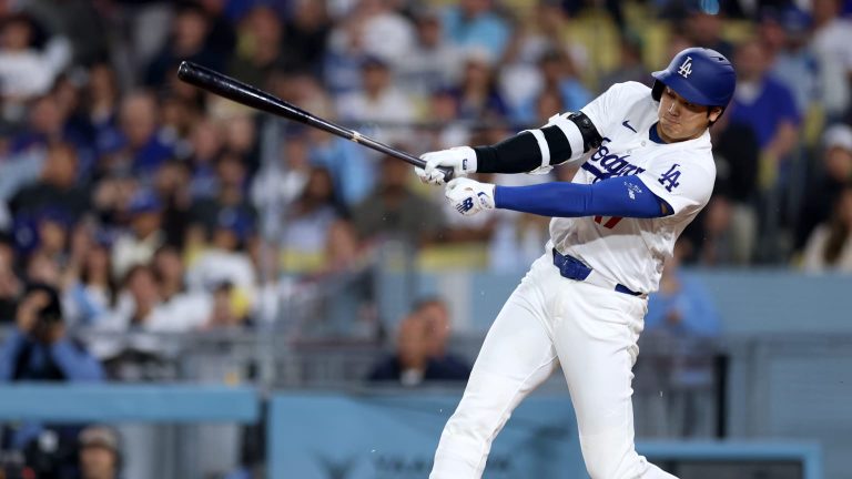 Shohei-Ohtani-produce-con-sencillo-al-prado-derech