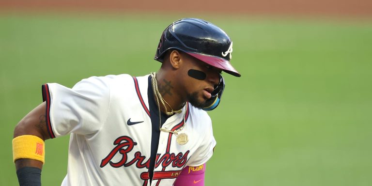 noticia-mlb-Acuna-a-la-lista-de-lesionados-por-tiron-en-la-cor