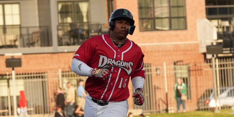noticia-mlb-Alfredo-Duno-esta-en-fuego-El-prospecto-de-Rojos-s