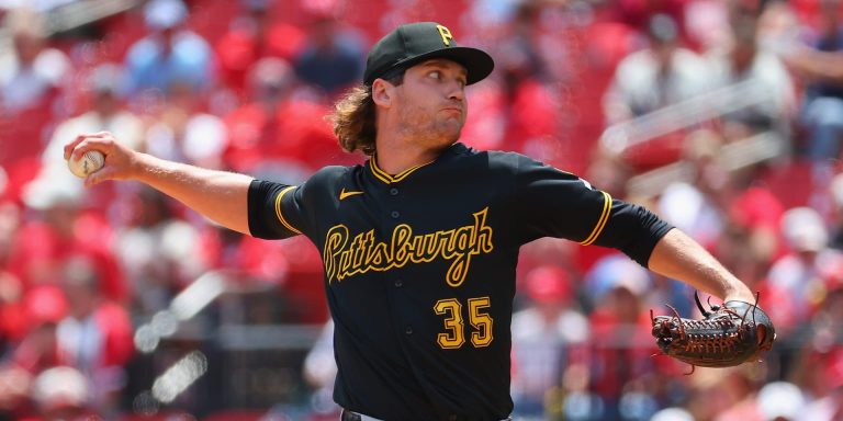 noticia-mlb-Ashcraft-continua-su-dominante-mes-de-mayo-guiando