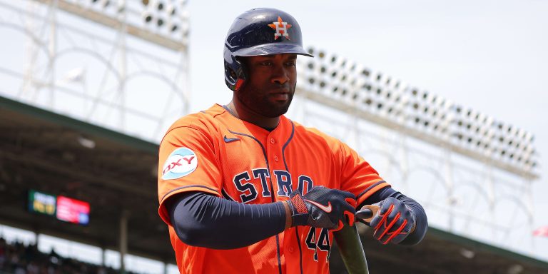 noticia-mlb-Astros-respiran-lvarez-salio-por-precaucion-tras-