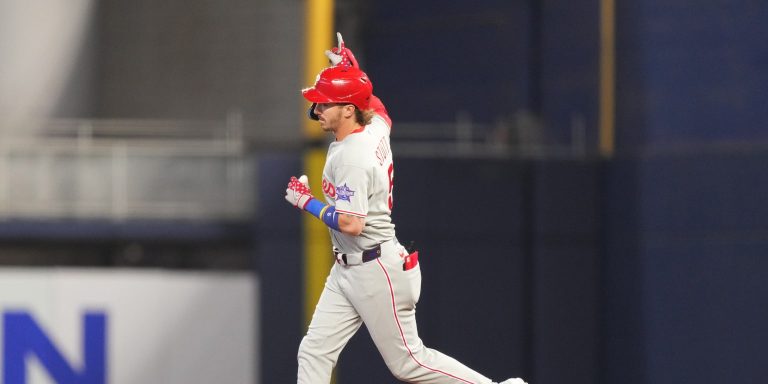 noticia-mlb-Filis-vencen-a-Marlins-con-ataque-tempranero-y-sol