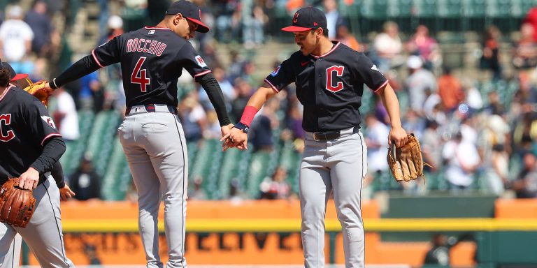 noticia-mlb-Guardianes-barren-serie-de-cuatro-juegos-ante-Tigr