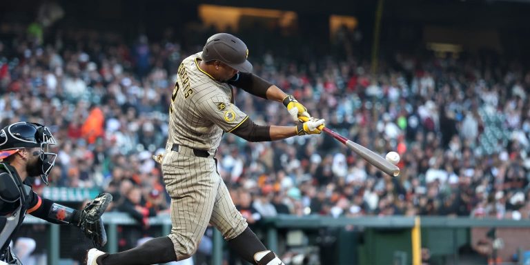 noticia-mlb-Padres-amarran-serie-en-S.F