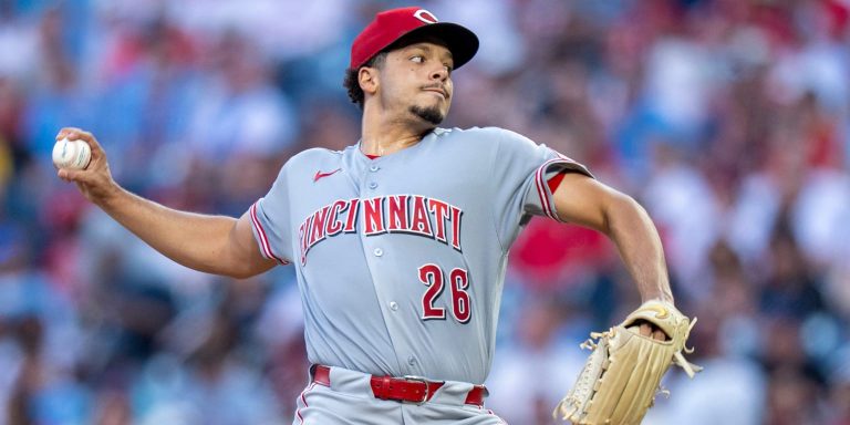 noticia-mlb-Rojos-se-apoyan-en-el-encendido-Burns-para-vencer-
