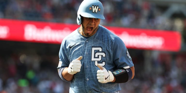 noticia-mlb-Ruiz-pega-jonron-e-impulsa-5-carreras-en-aplastant