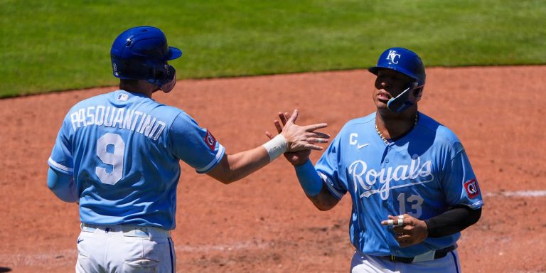 noticia-mlb-Salvador-remolca-tres-carreras-en-triunfo-de-Reale