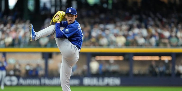 noticia-mlb-Sasaki-apreto-el-brazo-y-Teoscar-estallo-con-seis-