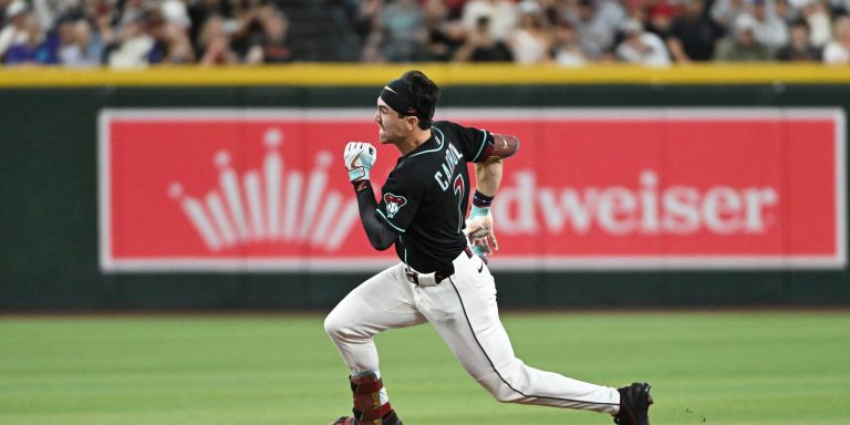 noticia-mlb-Triples-de-Carroll-fueron-la-chispa-de-D-backs-en-