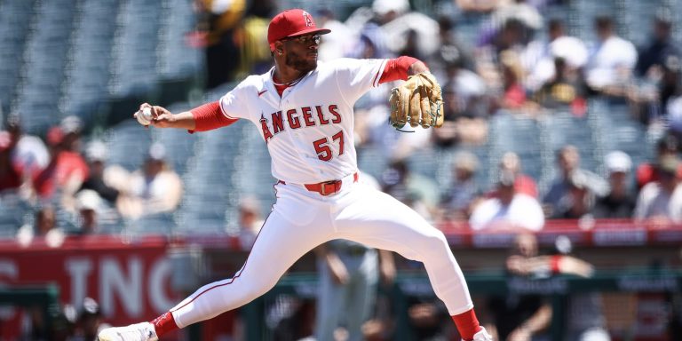 noticia-mlb-Urena-logra-su-1ra-victoria-en-G.L
