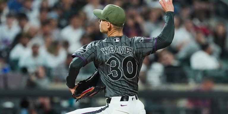 noticia-mlb-Weaver-neutralizo-amenaza-con-las-bases-llenas-par