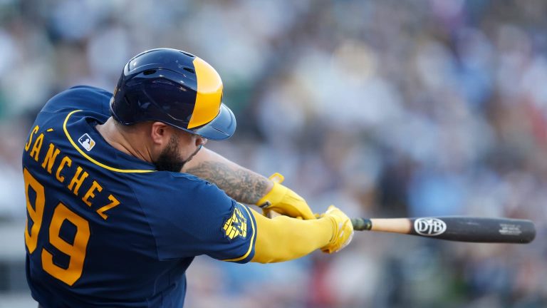 Gary-Sanchez-la-bota-por-el-jardin-central-100620