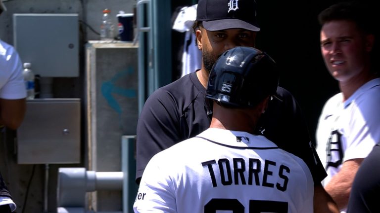 Gleyber-Torres-despacha-jonron-solitario-en-el-5to-1