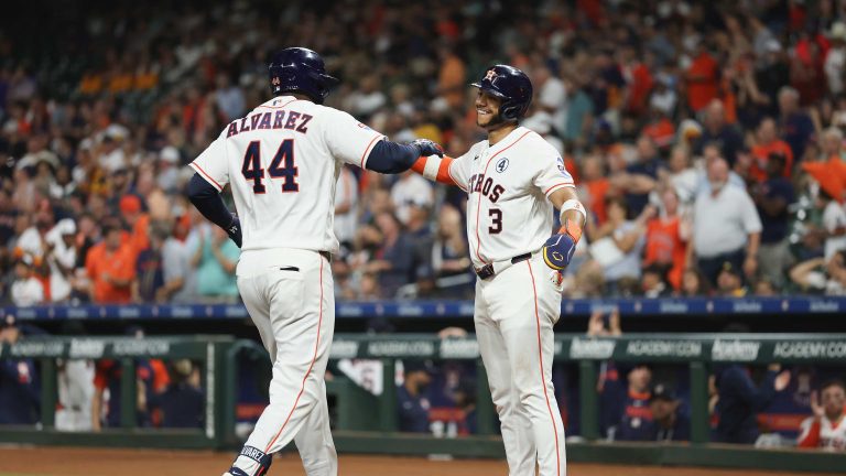 Jonron-de-2-carreras-de-Yordan-Alvarez-02062026