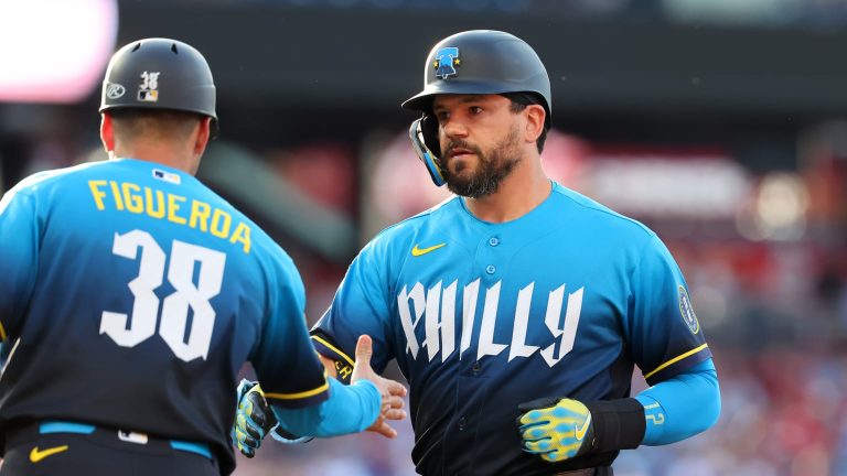 Kyle-Schwarber-tiene-una-noche-de-4-hits-05062026