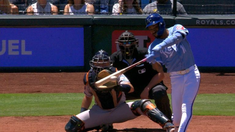 Maikel-Garcia-pega-3-hits-e-impulsa-3-ante-Houston