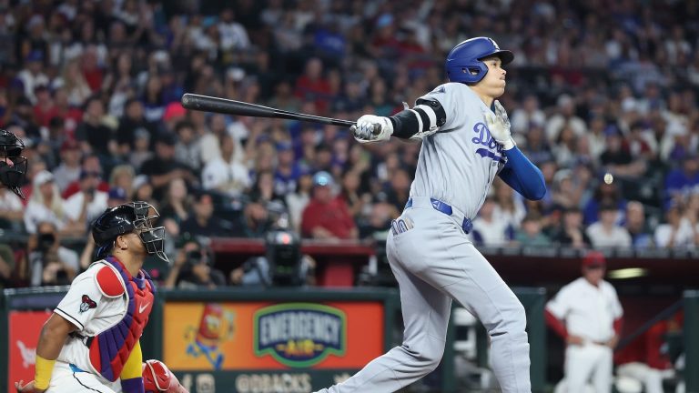 Triple-de-dos-carreras-de-Ohtani-en-la-2da-020620