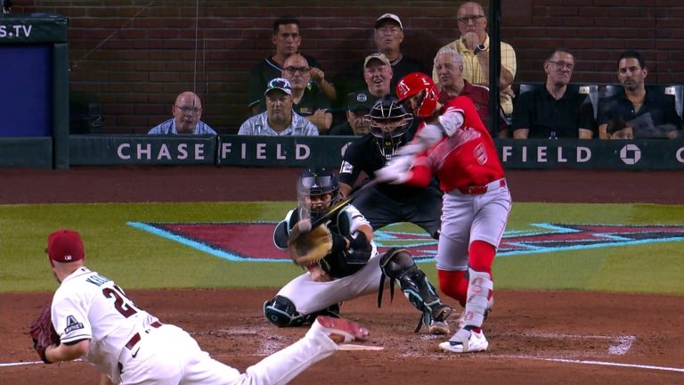 Zach-Neto-batea-un-triplete-16062026