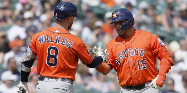 noticia-mlb-Astros-estallan-en-la-10ma-para-completar-remontad