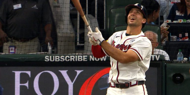 noticia-mlb-El-hombre-de-hierro-Olson-conecta-un-jonron-memo-1