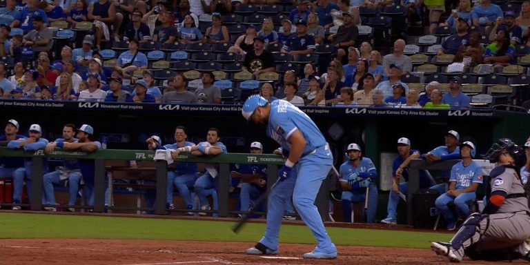noticia-mlb-Pasquantino-a-la-lista-de-lesionados-por-fractura-